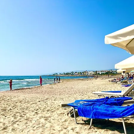 Apartmán Seaside Escape - Charming Sunlit 2br Flat